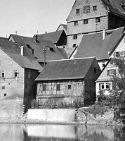 Enzseite Scheune hinter Hauptsrasse 7  vor 1958 / Wohn- und Geschäftshaus in 74354 Besigheim (Stadtarchiv Besigheim)