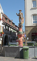 Brunnen auf dem Marktplatz / Marktplatz in 74354 Besigheim (2017 - M.Haußmann)