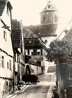 Oberer Bereich; historische Ansicht von Norden zur Kirchstaffel / Kirchstraße in 74354 Besigheim (ca. 1930 - Stadtarchiv Besigheim)