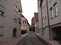 Von Kirchstraße in nördliche Gasse
 / Pfarrgasse in 74354 Besigheim (2007 - Denkmalpflegerischer Werteplan,  Gesamtanlage Besigheim  Regierungspräsidium Stuttgart)