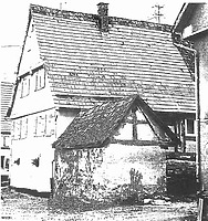 Blick auf den Schweinestall von NW noch in Ehningen (1989) / Schweinestall aus Ehningen in 71139 Ehningen (30.11.1989 - Bericht über eine bauhistorische Untersuchung eines Schweinestalls in Ehningen, Büro für bauhistorische Planungsberatung Johannes Gromer, Oppenweiler, bearbeitet von Armin Seidel und Claudius Homolka, Oppenweiler 1989, Abb. 4)