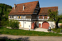 Eingangsgebäude des FLM Beuren / Hof Wyrich, Haus Mannsperger, Dosterhaus; Wohn- und Wirtschaftsgebäude aus Tamm in 71732 Tamm (http://www.freilichtmuseum-beuren.de/museum/rundgang/wohn--und-wirtschaftsgebaeude-aus-tamm/)