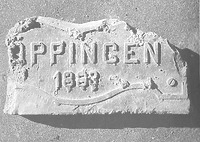 Ziegel aus dem Erdgeschossmauerwerk; Inschrift: "Göppingen 1883" / Steinmetzhaus aus Wangen in 73117 Wangen (25.11.1987)