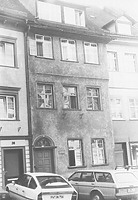 Straßenfassade vor der Restaurierung (1984) / Wohnhaus in 88212 Ravensburg (Neg. Nr. LDA Tübingen 52393; Bildindex Foto Marburg)