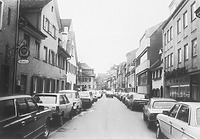 Blick in die Untere Breite Straße (1984) / Fachwerkhaus in 88212 Ravensburg (01.01.1984 - Bildindex Foto Marburg; LDA Tübingen Stgt, IV/22)